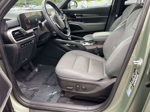 Used 2024 Kia Telluride EX X-Line AWD/4WD image 17
