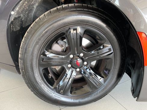 Used 2020 Dodge Charger SXT image 9