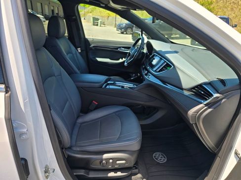 Certified 2023 Buick Enclave Essence FWD image 26