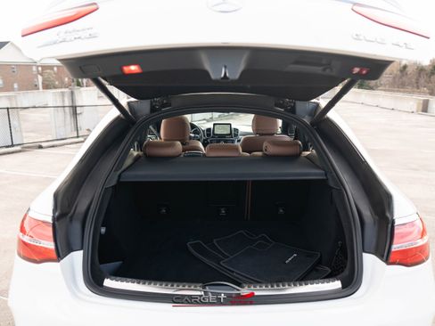 Used 2019 Mercedes-Benz GLE 43 AMG 4MATIC w/ Premium 3 Package image 51