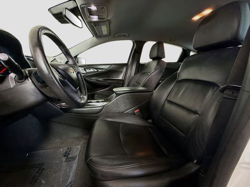 Used 2016 Chevrolet Malibu LT w/ Leather Package image 22