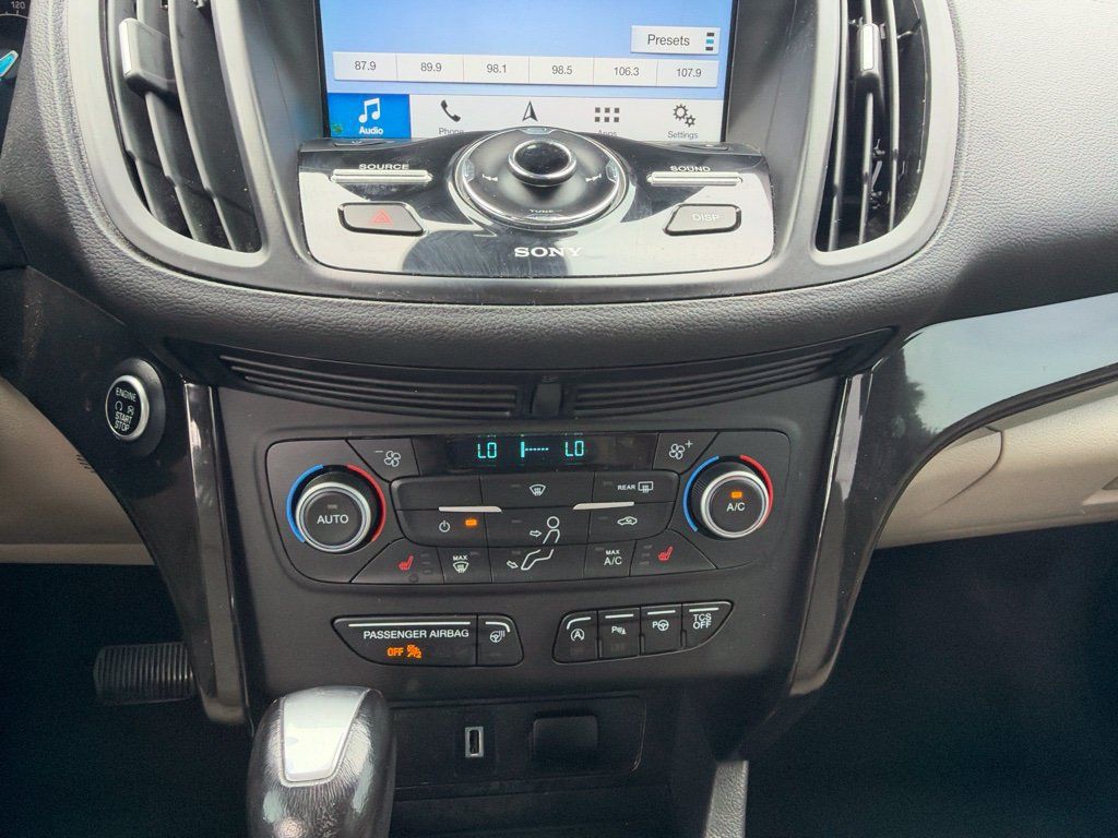 Used 2018 Ford Escape Titanium w/ Ford Safe & Smart Package FWD image 16