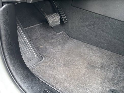 Certified 2025 Jeep Grand Cherokee Laredo X w/ Luxury Tech Group I image 18