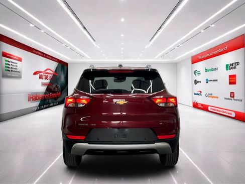 Used 2022 Chevrolet TrailBlazer LT w/ Convenience Package FWD image 6