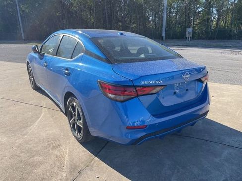 Used 2025 Nissan Sentra SV image 4