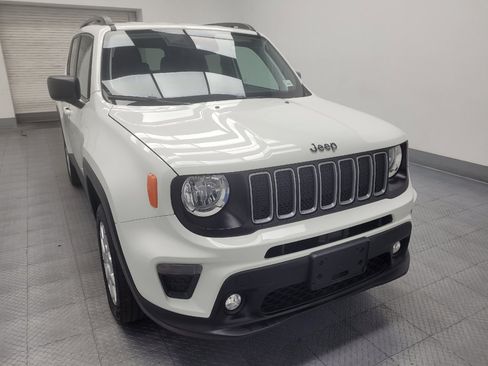 Used 2022 Jeep Renegade Latitude AWD/4WD image 14