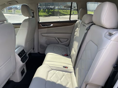 New 2026 Volkswagen Atlas SE FWD image 12