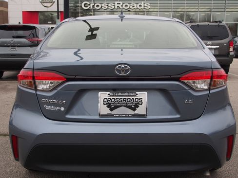 Used 2023 Toyota Corolla LE image 6