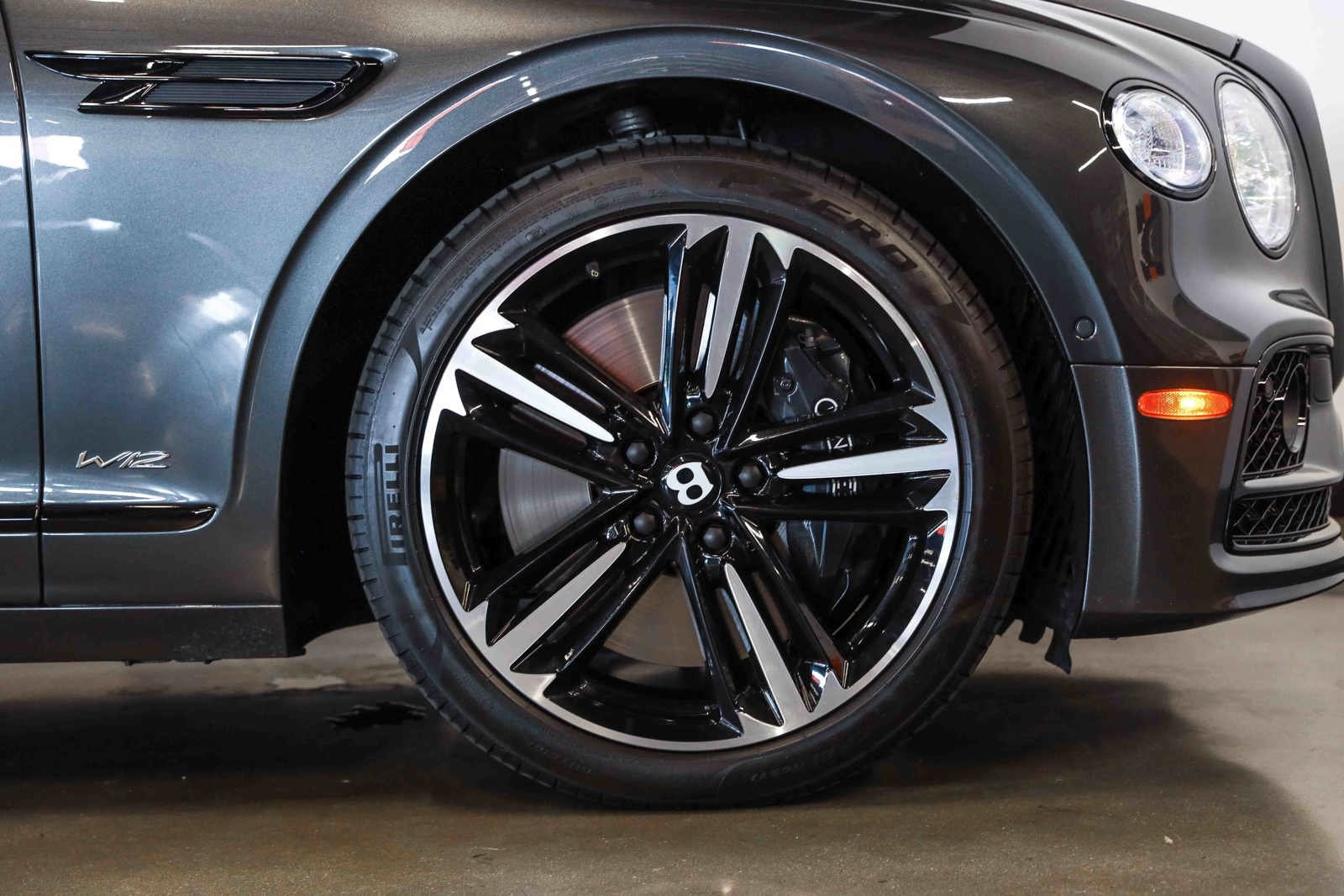 Used 2021 Bentley Flying Spur W12 AWD/4WD image 17