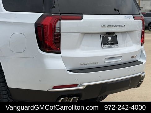 New 2026 GMC Yukon Denali w/ Denali Reserve Package AWD/4WD image 6