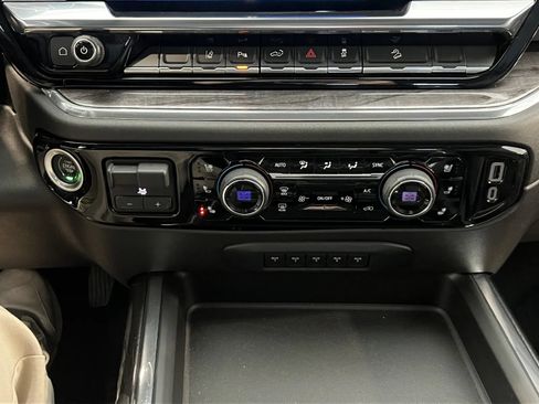 Used 2024 Chevrolet Silverado 2500 LTZ AWD/4WD image 53