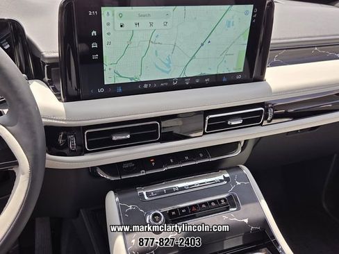 New 2026 Lincoln Aviator Black Label w/ Dynamic Handling Package AWD/4WD image 17