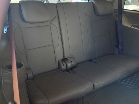 Used 2018 Chevrolet Tahoe Premier AWD/4WD image 27