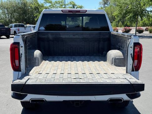 Used 2021 GMC Sierra 1500 AT4 w/ AT4 Premium Package AWD/4WD image 8