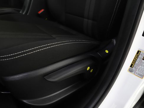 Certified 2026 Hyundai Venue SEL FWD image 21