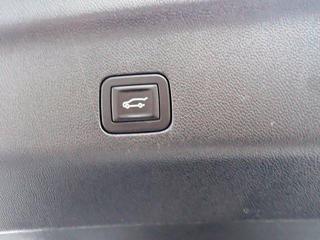 Used 2025 Chevrolet Tahoe LT AWD/4WD image 36