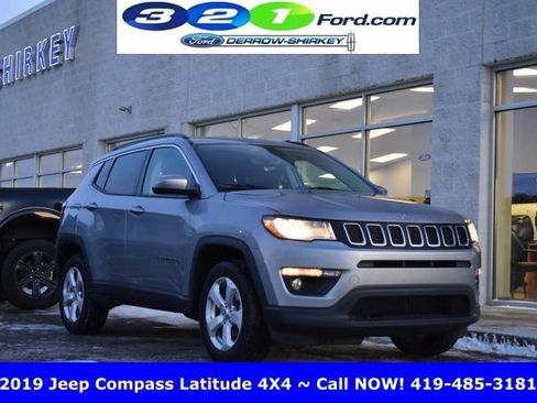 Used 2019 Jeep Compass Latitude image 1