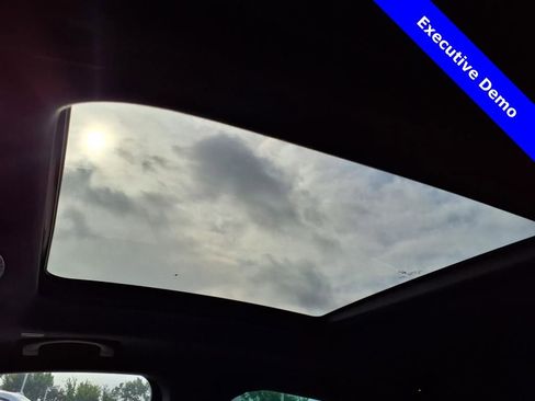 New 2025 Maserati Grecale GT image 16