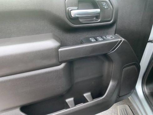Used 2024 Chevrolet Silverado 2500 Custom w/ Custom Convenience Package AWD/4WD image 18