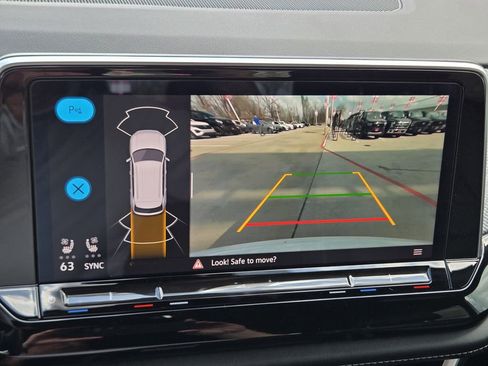 Used 2024 Volkswagen Atlas Cross Sport SEL R-Line image 26