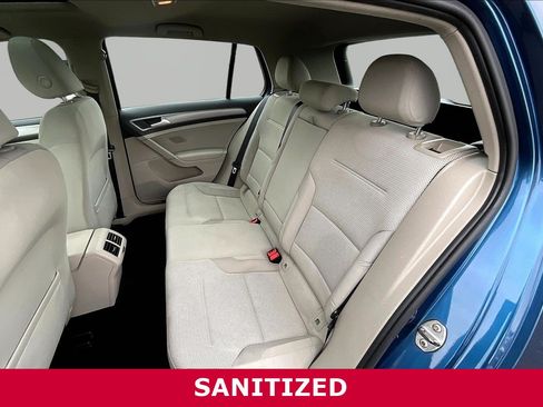 Used 2016 Volkswagen Golf S FWD image 22