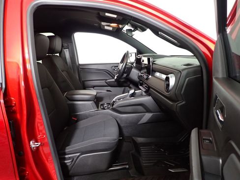 Used 2023 Chevrolet Colorado LT w/ LT Convenience Package AWD/4WD image 34