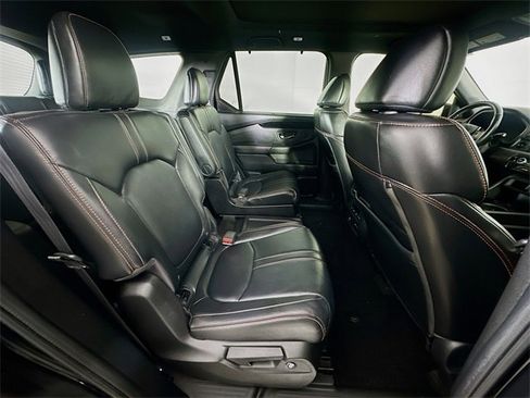 Certified 2024 Honda Pilot TrailSport image 8