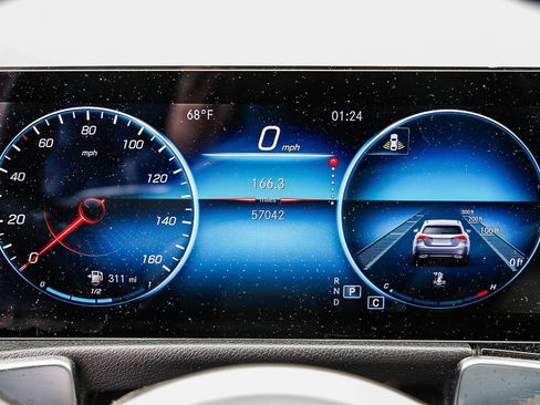 Certified 2022 Mercedes-Benz GLB 250 4MATIC image 6