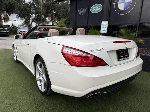 Used 2015 Mercedes-Benz SL 550 w/ Driver Assistance Package image 4