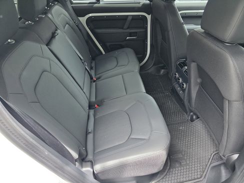 Used 2026 Land Rover Defender 110 S AWD/4WD image 5