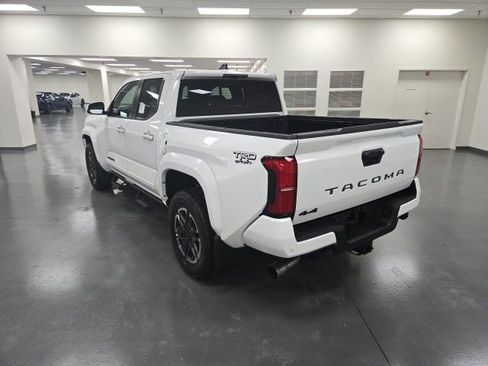 New 2026 Toyota Tacoma TRD Sport AWD/4WD image 4