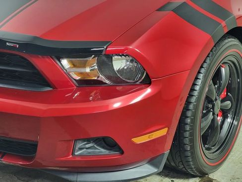 Used 2012 Ford Mustang Premium RWD image 9