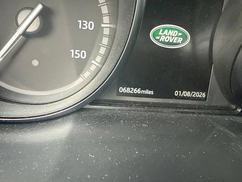 Used 2018 Land Rover Discovery Sport HSE AWD/4WD image 13