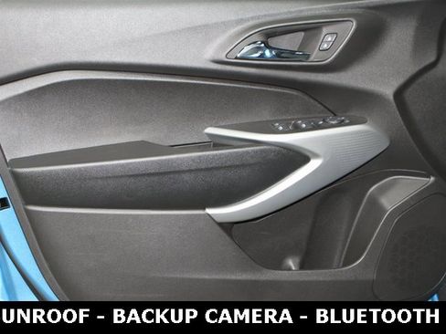 New 2026 Chevrolet Trax RS w/ Sunroof Package image 13