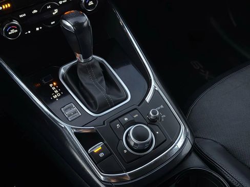 Used 2018 MAZDA CX-9 Touring image 37