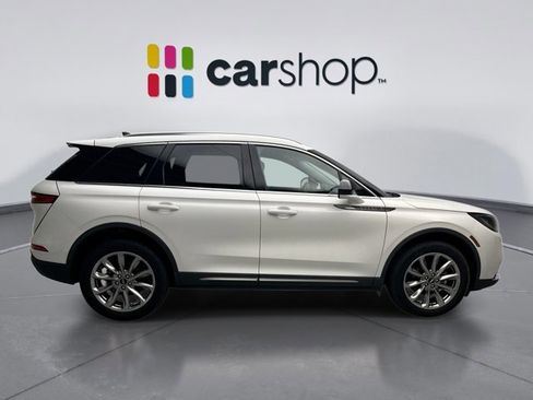 Used 2021 Lincoln Corsair AWD w/ Premium Package image 6