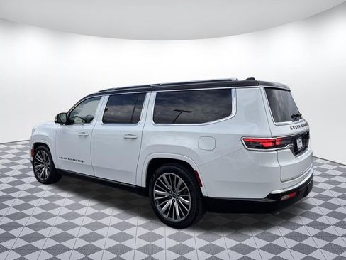 Used 2024 Jeep Grand Wagoneer L Series III AWD/4WD image 5