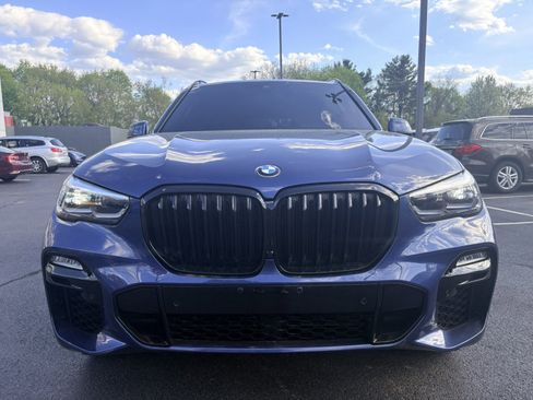 Used 2019 BMW X5 xDrive50i w/ M Sport Package AWD/4WD image 2