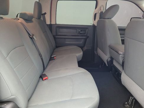 Used 2018 RAM 1500 Express w/ Express Value Package image 19