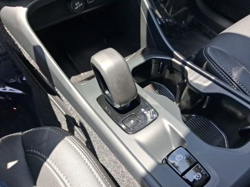 Used 2025 Volvo XC40 B5 Core AWD/4WD image 22