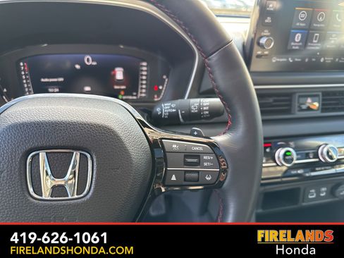 Used 2025 Honda Pilot Black Edition image 21