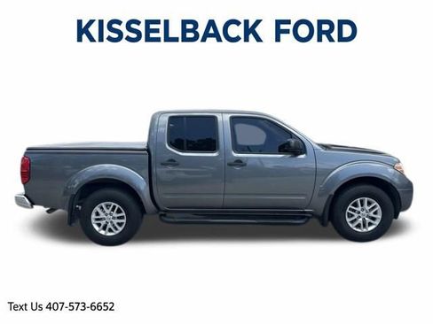 Used 2017 Nissan Frontier SV w/ SV Value Truck Package AWD/4WD image 2