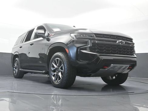Used 2022 Chevrolet Tahoe Z71 w/ Luxury Package AWD/4WD image 78