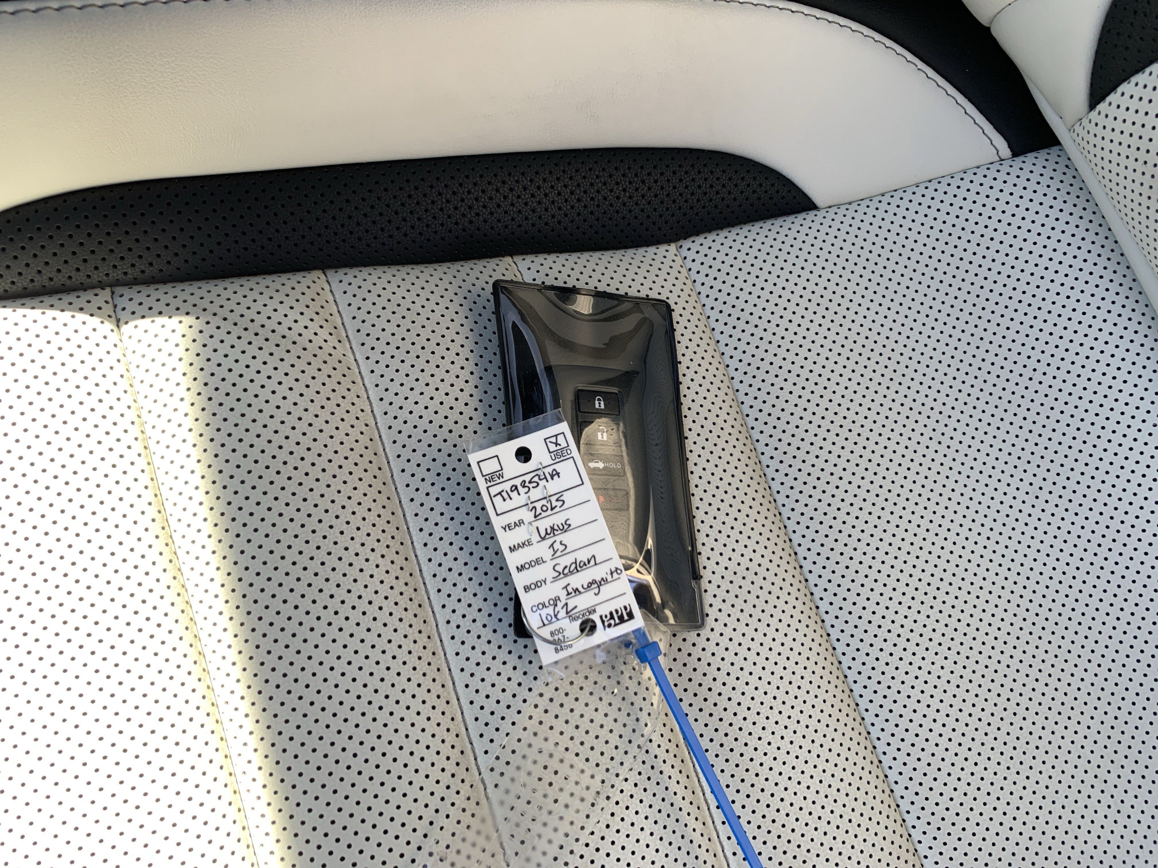 Used 2025 Lexus IS 350 F Sport RWD image 37