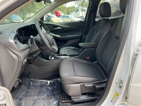 Used 2025 Buick Encore GX Preferred image 21