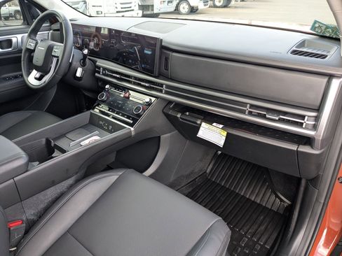 Used 2025 Hyundai Santa Fe XRT AWD/4WD image 30
