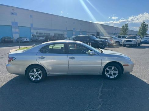 Used 2004 Lexus ES 330 FWD image 15