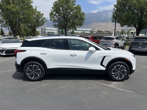 Used 2024 Chevrolet Blazer EV LT AWD/4WD image 6