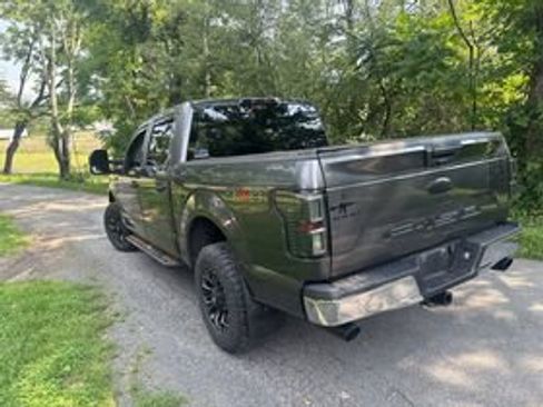 Used 2018 Ford F150 XLT AWD/4WD image 2