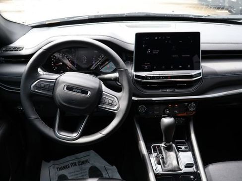 New 2026 Jeep Compass Latitude AWD/4WD image 10